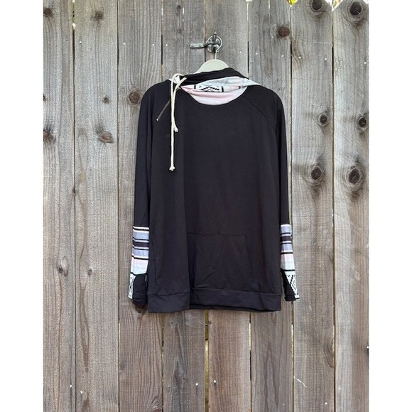 Womens Black Hooded Sweatshirt Pullover Aztec Print Thumb Hole Cuffs XL - Picture 1 of 4